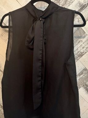 SHEIN Black Sleeveless Tie-Neck Blouse